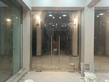 زجاج سيكوريت في دمياط: أبواب زجاج سيكوريت — من تنفيذ ميرور